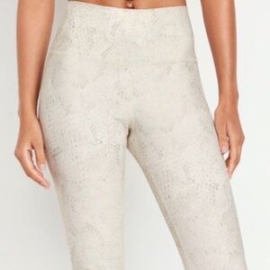 Old Navy High Waisted Powersoft 7/8 Leggings Size XXL